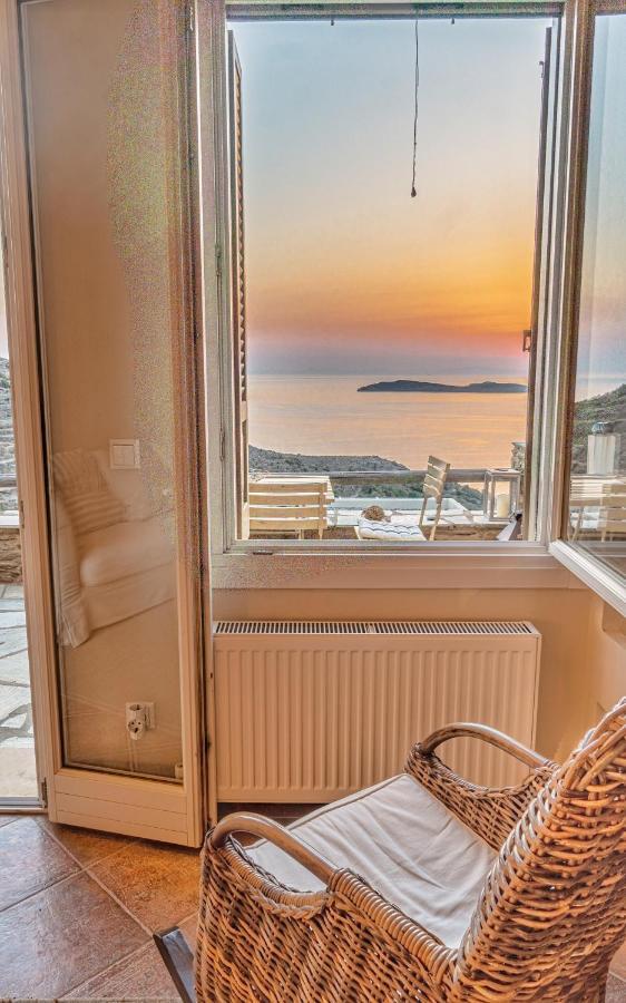 Irida Villa - Sea & Sunset Flats By Explore Andros Batsíon Exteriör bild
